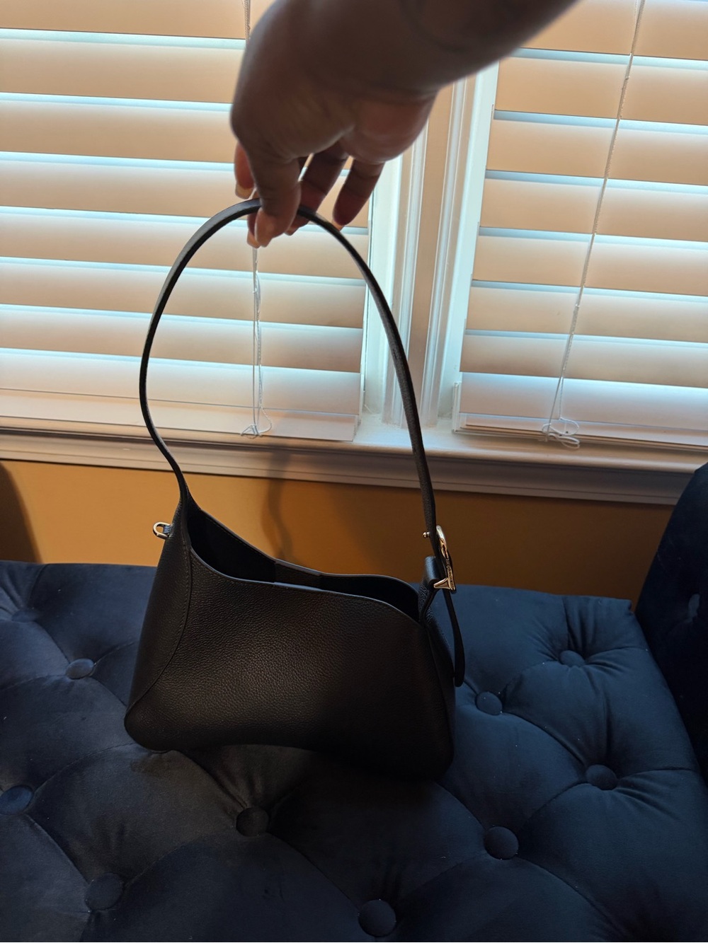 Kate Spade 454 Sculpted Black Shoulder Bag - Elegant Everyday Tote